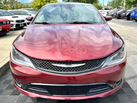 More photos of 2015 Chrysler 200 4dr Sdn S FWD at Midwest Motors, IN