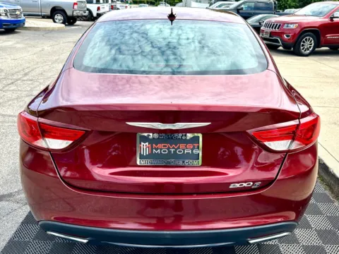 More photos of 2015 Chrysler 200 4dr Sdn S FWD at Midwest Motors, IN