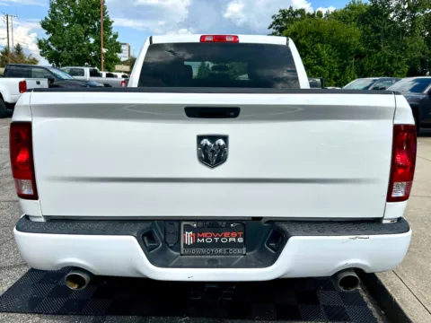 More photos of 2012 RAM 1500 2WD Crew Cab 140.5 in Express at Midwest Motors, IN