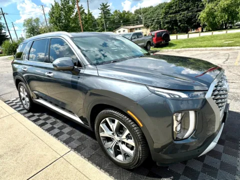 Photos of 2021 Hyundai Palisade SEL FWD for sale in Indianapolis, IN at Midwest Motors