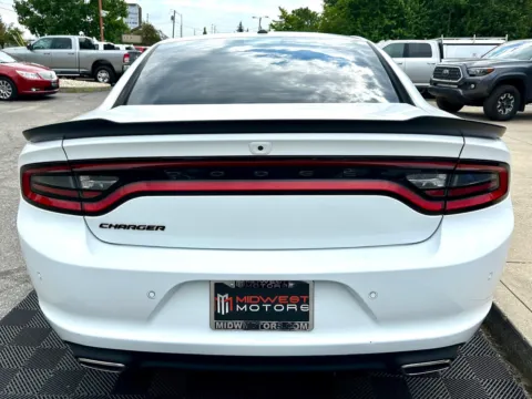 More photos of 2022 Dodge Charger SXT RWD at Midwest Motors, IN