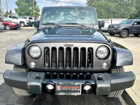 More photos of 2017 Jeep Wrangler Unlimited Sahara 4x4 at Midwest Motors, IN