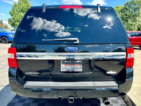 More photos of 2017 Ford Expedition EL Limited 4x4 at Midwest Motors, IN