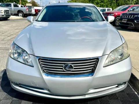 More photos of 2008 Lexus ES 350 4dr Sdn at Midwest Motors, IN
