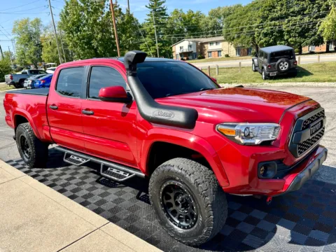 Photos of 2017 Toyota Tacoma SR5 Double Cab 6 ft Bed V6 4x4 AT (Natl) for sale in Indianapolis, IN at Midwest Motors