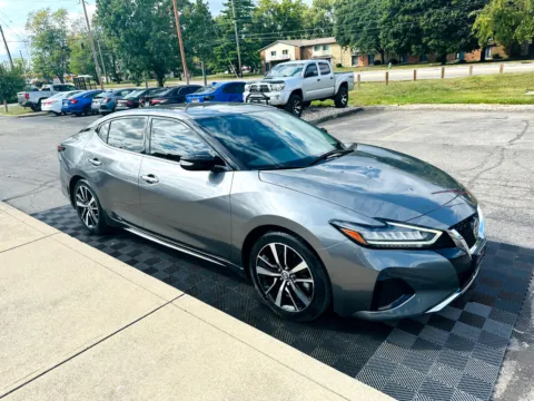 Photos of 2022 Nissan Maxima SV 3.5L for sale in Indianapolis, IN at Midwest Motors