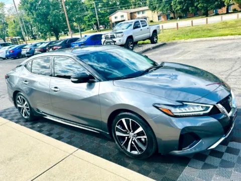 Photos of 2022 Nissan Maxima SV 3.5L for sale in Indianapolis, IN at Midwest Motors