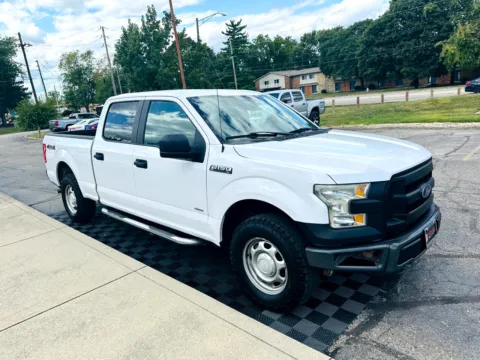 Photos of 2016 Ford F-150 4WD SuperCrew 145 in XL for sale in Indianapolis, IN at Midwest Motors