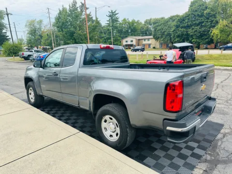 Another view of 2019 Chevrolet Colorado 2WD Ext Cab 128.3 in Work Truck for sale in Indianapolis, IN at Midwest Motors