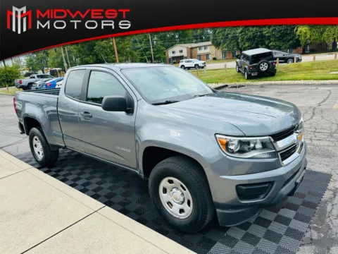 Gray 2019 Chevrolet Colorado 2WD Ext Cab 128.3 in Work Truck for sale in Indianapolis, IN