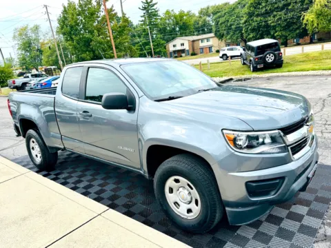 Photos of 2019 Chevrolet Colorado 2WD Ext Cab 128.3 in Work Truck for sale in Indianapolis, IN at Midwest Motors