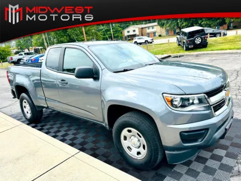 Gray 2019 Chevrolet Colorado 2WD Ext Cab 128.3 in Work Truck for sale in Indianapolis, IN