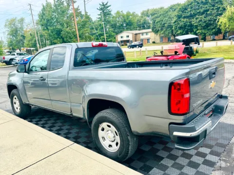 Another view of 2019 Chevrolet Colorado 2WD Ext Cab 128.3 in Work Truck for sale in Indianapolis, IN at Midwest Motors