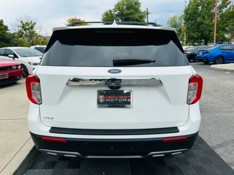 More photos of 2022 Ford Explorer XLT RWD at Midwest Motors, IN