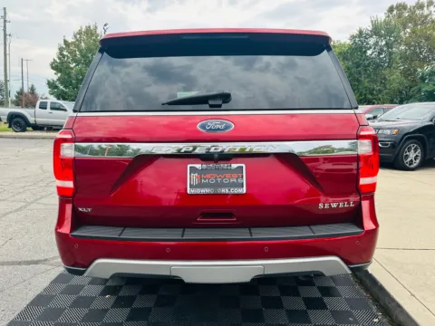 More photos of 2019 Ford Expedition XLT 4x2 at Midwest Motors, IN