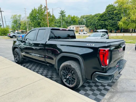 Another view of 2020 GMC Sierra 1500 4WD Double Cab 147 in Elevation for sale in Indianapolis, IN at Midwest Motors