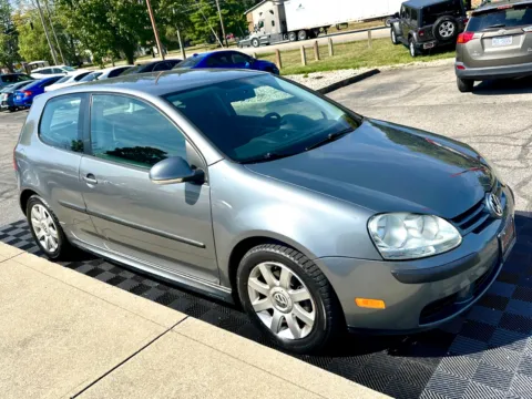 Photos of 2009 Volkswagen Rabbit 2dr HB Man S for sale in Indianapolis, IN at Midwest Motors