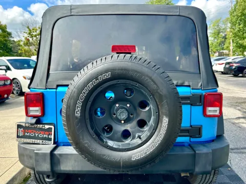 More photos of 2010 Jeep Wrangler Unlimited 4WD 4dr Sport at Midwest Motors, IN