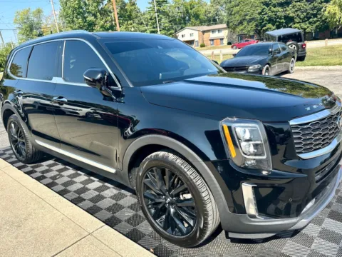 Photos of 2020 Kia Telluride SX AWD for sale in Indianapolis, IN at Midwest Motors