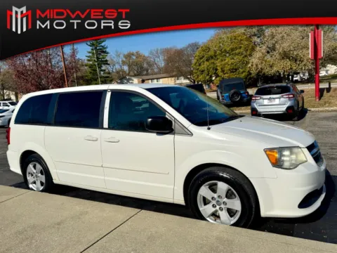 White 2013 Dodge Grand Caravan 4dr Wgn SE for sale in Indianapolis, IN