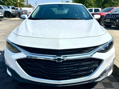 More photos of 2020 Chevrolet Malibu 4dr Sdn RS at Midwest Motors, IN