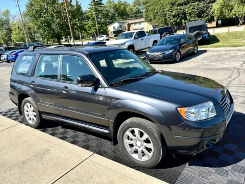 Photos of 2008 Subaru Forester (Natl) 4dr Auto X w/Premium Pkg for sale in Indianapolis, IN at Midwest Motors