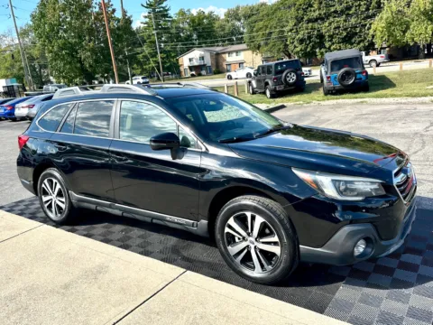 Photos of 2019 Subaru Outback 2.5i Limited for sale in Indianapolis, IN at Midwest Motors