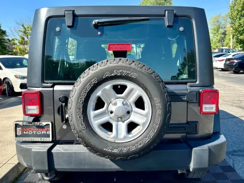 More photos of 2017 Jeep Wrangler Unlimited Sport RHD 4x4 at Midwest Motors, IN