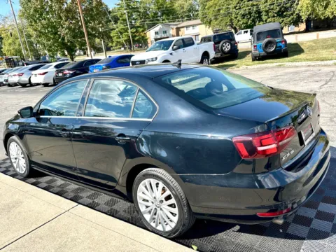 Another view of 2016 Volkswagen Jetta Sedan 4dr Auto 1.8T SEL PZEV for sale in Indianapolis, IN at Midwest Motors