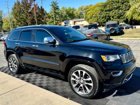 Photos of 2017 Jeep Grand Cherokee Overland 4x4 for sale in Indianapolis, IN at Midwest Motors