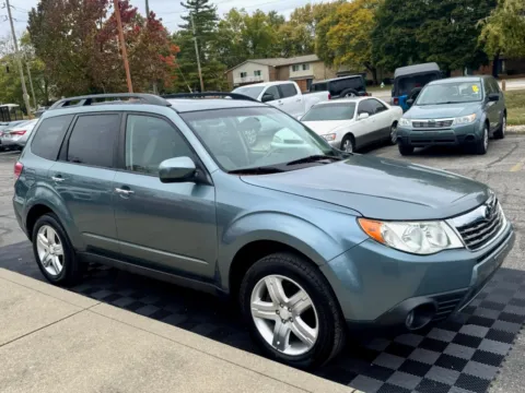 Photos of 2009 Subaru Forester (Natl) 4dr Auto X Limited for sale in Indianapolis, IN at Midwest Motors