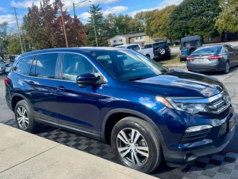 Photos of 2017 Honda Pilot EX AWD for sale in Indianapolis, IN at Midwest Motors
