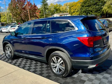 Another view of 2017 Honda Pilot EX AWD for sale in Indianapolis, IN at Midwest Motors