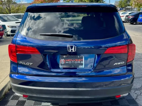 More photos of 2017 Honda Pilot EX AWD at Midwest Motors, IN