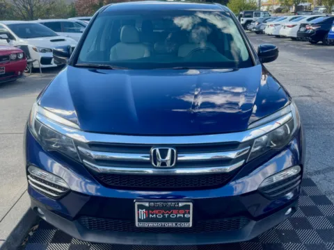 More photos of 2017 Honda Pilot EX AWD at Midwest Motors, IN