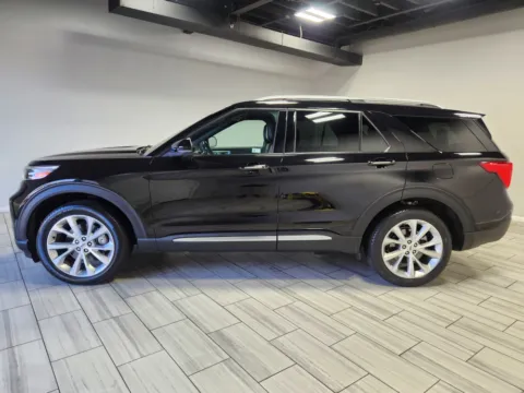 Photos of 2022 Ford Explorer Platinum for sale in Cinnaminson, NJ at Majestic Automotive Group