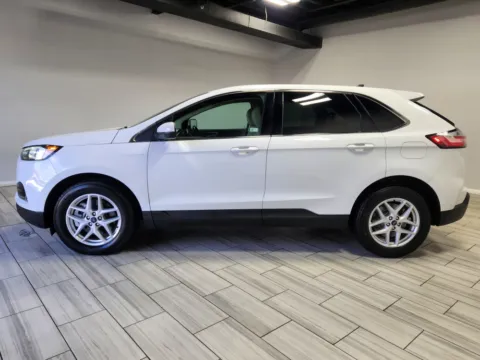 Photos of 2021 Ford Edge SEL for sale in Cinnaminson, NJ at Majestic Automotive Group