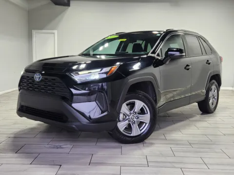 Black 2022 Toyota RAV4 Hybrid XLE for sale in Cinnaminson, NJ
