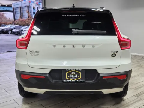 More photos of 2021 Volvo XC40 R-Design at Majestic Automotive Group, NJ