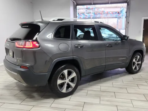 More photos of 2019 Jeep Cherokee Limited at Majestic Automotive Group, NJ