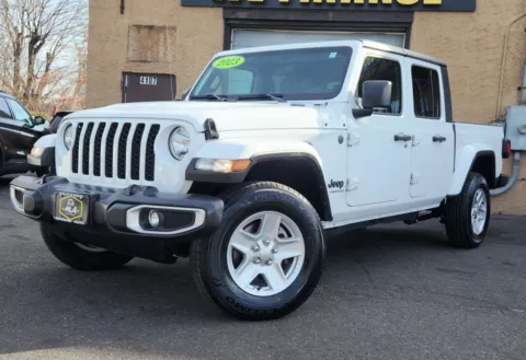 White 2023 Jeep Gladiator Sport S for sale in Cinnaminson, NJ