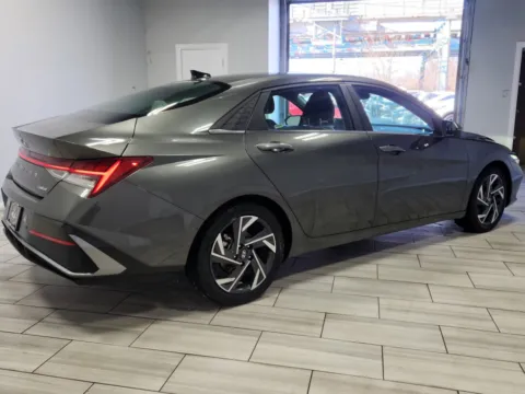 More photos of 2024 Hyundai Elantra Limited at Majestic Automotive Group, NJ