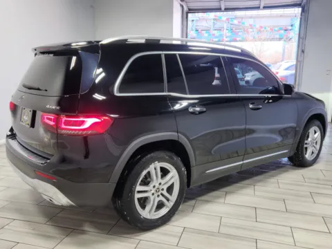 More photos of 2022 Mercedes-Benz GLB 250 at Majestic Automotive Group, NJ