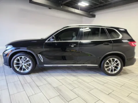 Photos of 2019 BMW X5 xDrive40i for sale in Cinnaminson, NJ at Majestic Automotive Group