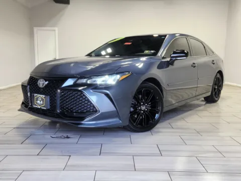 Gray 2019 Toyota Avalon XSE for sale in Cinnaminson, NJ