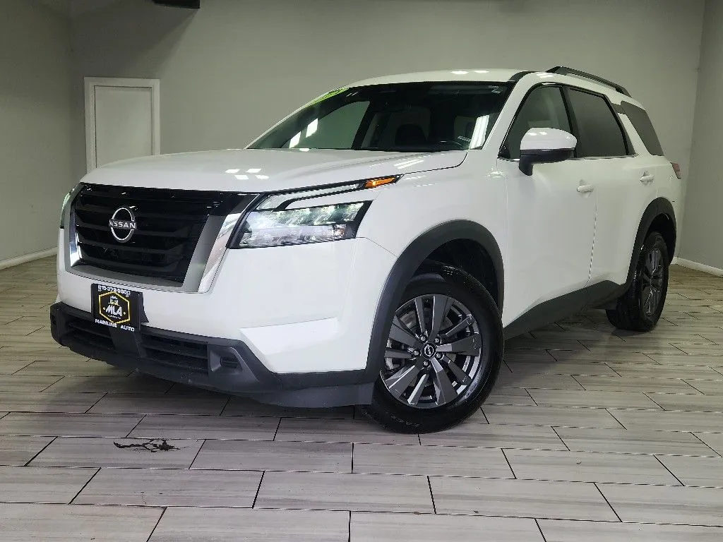 White 2024 Nissan Pathfinder SV 4WD for sale in Cinnaminson, NJ