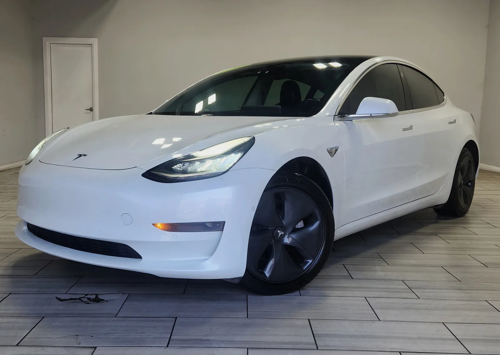 2020 Tesla Model 3 Base