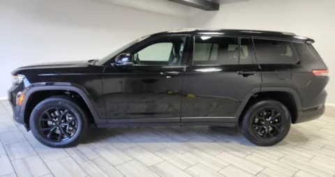 Photos of 2024 Jeep Grand Cherokee L Altitude for sale in Cinnaminson, NJ at Majestic Automotive Group