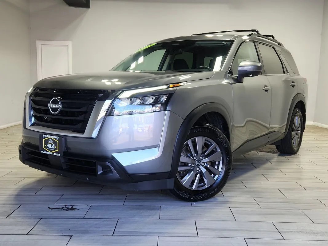 Silver 2023 Nissan Pathfinder SV for sale in Cinnaminson, NJ