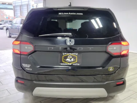 More photos of 2025 Honda Pilot EX-L at Majestic Automotive Group, NJ